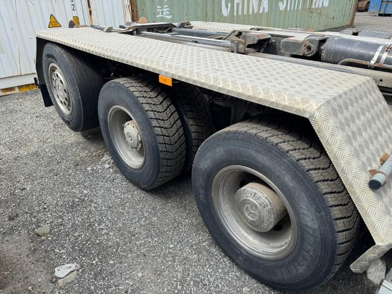 Lizingu i 2015 Mercedes-Benz ACTROS 2015 Mercedes-Benz ACTROS: foto 8 Lizingu i 2015 Mercedes-Benz ACTROS 2015 Mercedes-Benz ACTROS: foto 8