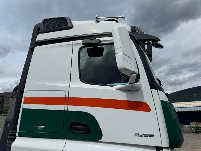 Lizingu i 2015 Mercedes-Benz ACTROS 2015 Mercedes-Benz ACTROS: foto 6 Lizingu i 2015 Mercedes-Benz ACTROS 2015 Mercedes-Benz ACTROS: foto 6