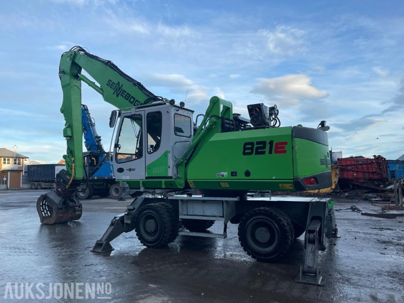 2015 Sennebogen 821M Hjulgraver med hevbar hytte, roterende sorterings klype, leveres med ny sertifisering - Ekskavator: foto 4 2015 Sennebogen 821M Hjulgraver med hevbar hytte, roterende sorterings klype, leveres med ny sertifisering - Ekskavator: foto 4