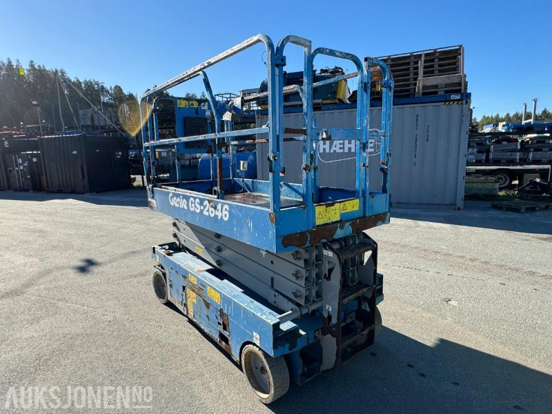 2016 Genie GS-2646 batteridreven sakselift / 10m / Årskontrollert - Platformë ajrore: foto 3 2016 Genie GS-2646 batteridreven sakselift / 10m / Årskontrollert - Platformë ajrore: foto 3