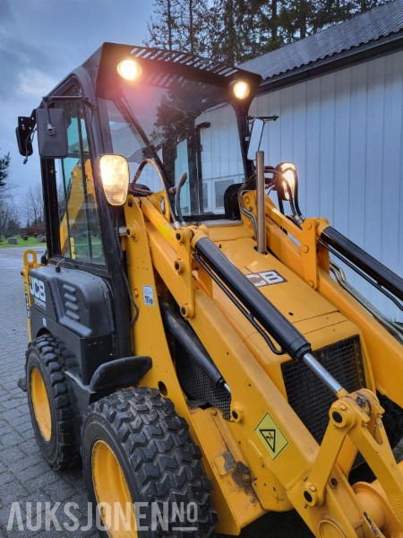 2016 JCB 1CX - Traktorgraver med graveskuff og frontlaster - Fadromë me shkarkim nga prapa: foto 2 2016 JCB 1CX - Traktorgraver med graveskuff og frontlaster - Fadromë me shkarkim nga prapa: foto 2