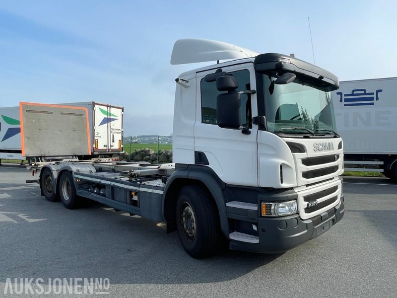 2016 Scania P370 LB6x2 lastebil med lift/løftebord - 3-akslet - Kamera - 208601 km. - Transportjer kontejnerësh/ Kamion me karroceri të çmontueshme: foto 5 2016 Scania P370 LB6x2 lastebil med lift/løftebord - 3-akslet - Kamera - 208601 km. - Transportjer kontejnerësh/ Kamion me karroceri të çmontueshme: foto 5