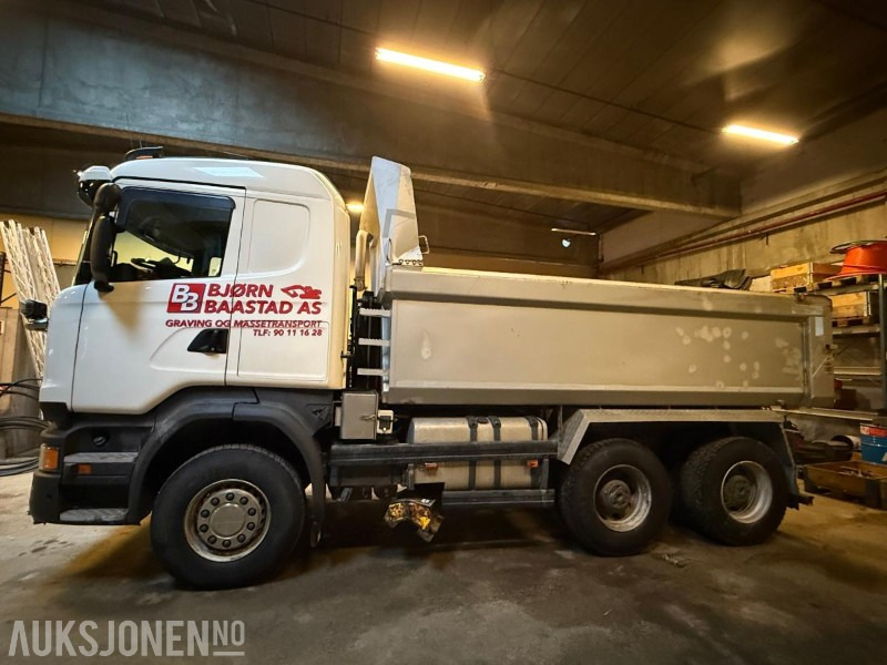 2016 Scania R580 6x4 Tippbil med oppvarmet plan og brøyteoppsett - Kamion vetëshkarkues: foto 2 2016 Scania R580 6x4 Tippbil med oppvarmet plan og brøyteoppsett - Kamion vetëshkarkues: foto 2