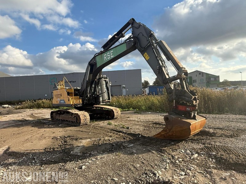2016 VOLVO EC250EL FULLT UTRUSTET RIVNINGSMASKIN - ROTOTILT - SENTRALSMØRING - 6029 TIMER. - Ekskavator: foto 2 2016 VOLVO EC250EL FULLT UTRUSTET RIVNINGSMASKIN - ROTOTILT - SENTRALSMØRING - 6029 TIMER. - Ekskavator: foto 2