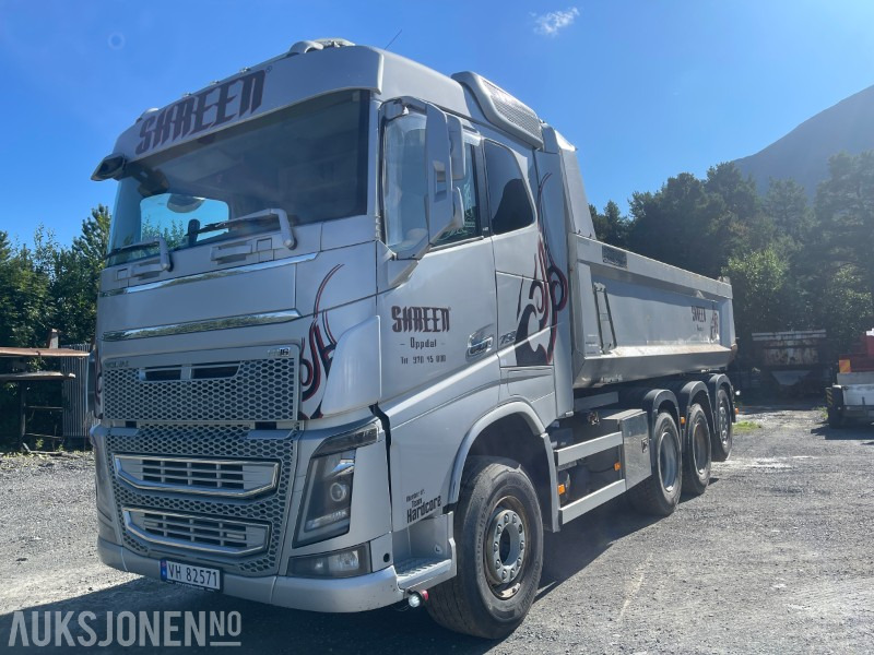 2016 Volvo FH16 FH750 8x4 tippbil - Kamion vetëshkarkues: foto 1 2016 Volvo FH16 FH750 8x4 tippbil - Kamion vetëshkarkues: foto 1