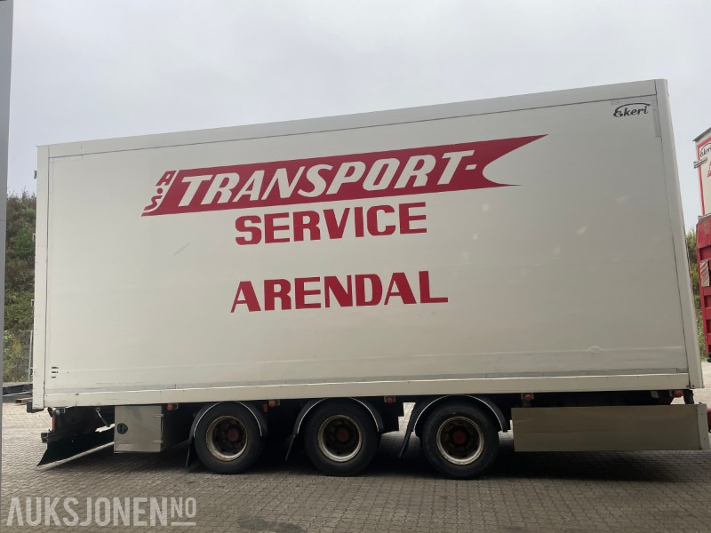 2017 Ekeri Skaphenger 3 akslet m/full sideåpning - Rimorkio me vagonetë të mbyllur: foto 4 2017 Ekeri Skaphenger 3 akslet m/full sideåpning - Rimorkio me vagonetë të mbyllur: foto 4