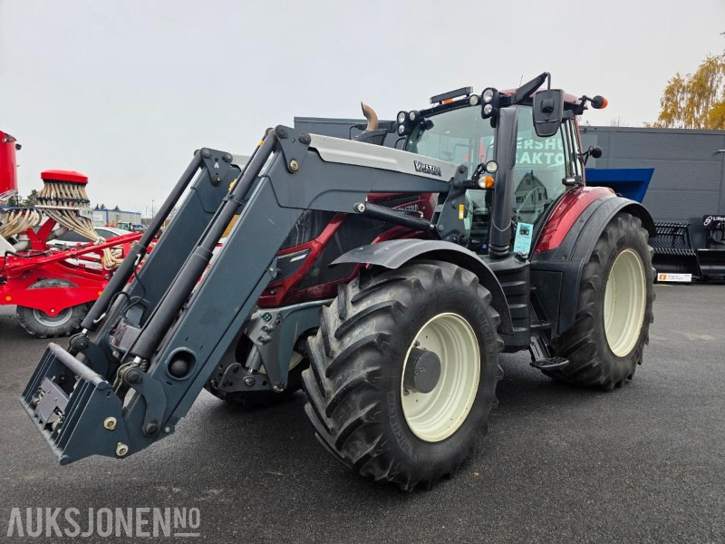 2017 Valtra T234 Traktor Med ISOBUS og frontlaster. - Traktor: foto 1 2017 Valtra T234 Traktor Med ISOBUS og frontlaster. - Traktor: foto 1