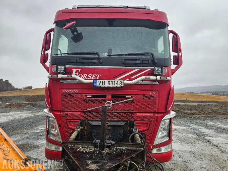 2017 Volvo FH 540 Tippbil med full brøytehydraulikk og planvibrator -Nye dekk for sesong(!!) - Kamion vetëshkarkues: foto 3 2017 Volvo FH 540 Tippbil med full brøytehydraulikk og planvibrator -Nye dekk for sesong(!!) - Kamion vetëshkarkues: foto 3