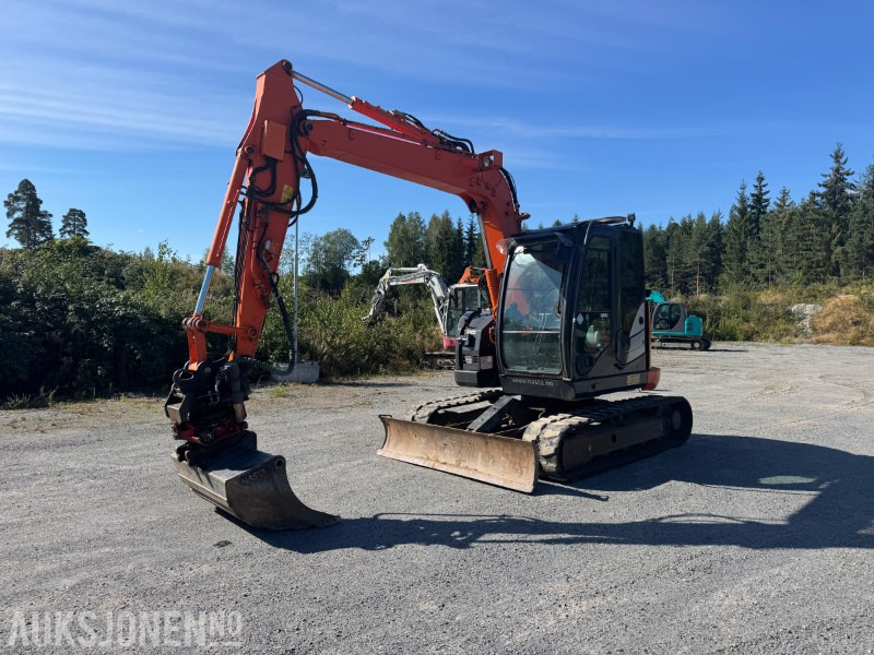 2018 Hitachi ZX85US-5 - Beltegraver - Gravemaskin - Tilt - Lyspakke - Ekskavator: foto 1 2018 Hitachi ZX85US-5 - Beltegraver - Gravemaskin - Tilt - Lyspakke - Ekskavator: foto 1