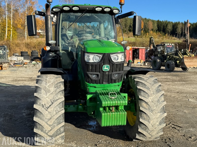 2019 John Deere 6145R 4X4, 192 HK PREMIUM EDITION LEVERES MED NYE DEKK OG - Traktor: foto 3 2019 John Deere 6145R 4X4, 192 HK PREMIUM EDITION LEVERES MED NYE DEKK OG - Traktor: foto 3