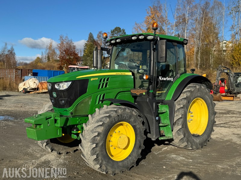 2019 John Deere 6145R 4X4, 192 HK PREMIUM EDITION LEVERES MED NYE DEKK OG - Traktor: foto 2 2019 John Deere 6145R 4X4, 192 HK PREMIUM EDITION LEVERES MED NYE DEKK OG - Traktor: foto 2