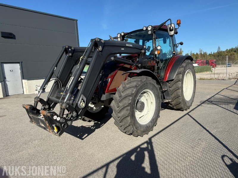 2020 Valtra A134 Traktor m/frontlaster. - Traktor: foto 2 2020 Valtra A134 Traktor m/frontlaster. - Traktor: foto 2