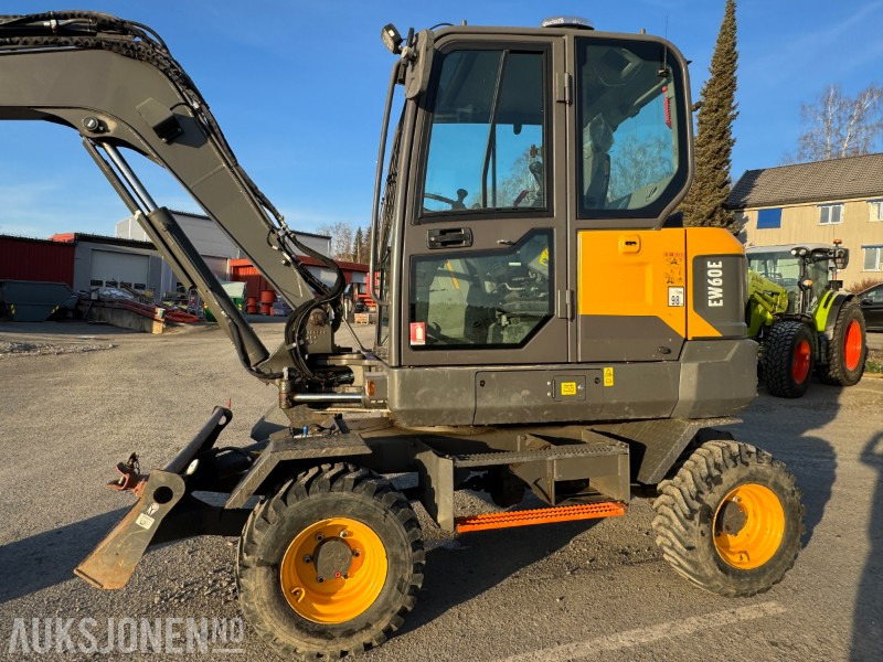 2020 Volvo EW60E HJULGRAVER MED TILTROTATOR OG 2 SKUFFER - Ekskavator: foto 2 2020 Volvo EW60E HJULGRAVER MED TILTROTATOR OG 2 SKUFFER - Ekskavator: foto 2