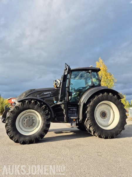 2021 Valtra T254 traktor 4X4, FRONTHYDRAULIKK, VENDBAR FØRERPLASS - Traktor: foto 2 2021 Valtra T254 traktor 4X4, FRONTHYDRAULIKK, VENDBAR FØRERPLASS - Traktor: foto 2