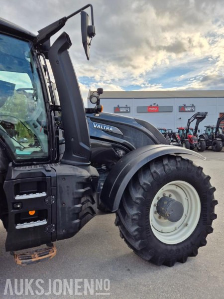 2021 Valtra T254 traktor 4X4, FRONTHYDRAULIKK, VENDBAR FØRERPLASS - Traktor: foto 5 2021 Valtra T254 traktor 4X4, FRONTHYDRAULIKK, VENDBAR FØRERPLASS - Traktor: foto 5