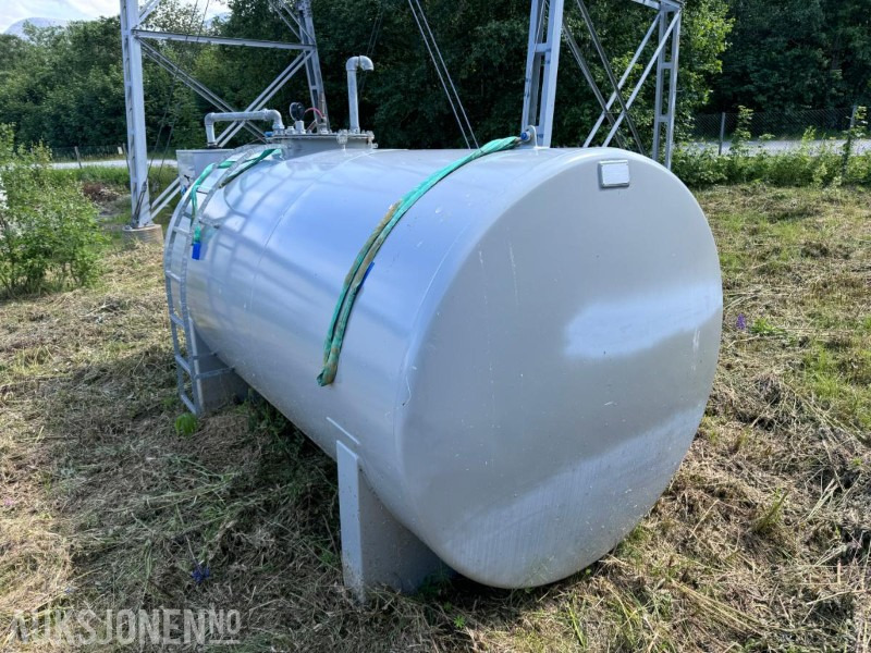 2022 Veratank 10.000 Liter - Dieseltank - Ståltank med dobbelvegg - HDM 80 eco Box - Piusi slangetrommel 10 m slange - OCIO Overfyllingsvern - Pajisje ndërtimi: foto 4 2022 Veratank 10.000 Liter - Dieseltank - Ståltank med dobbelvegg - HDM 80 eco Box - Piusi slangetrommel 10 m slange - OCIO Overfyllingsvern - Pajisje ndërtimi: foto 4