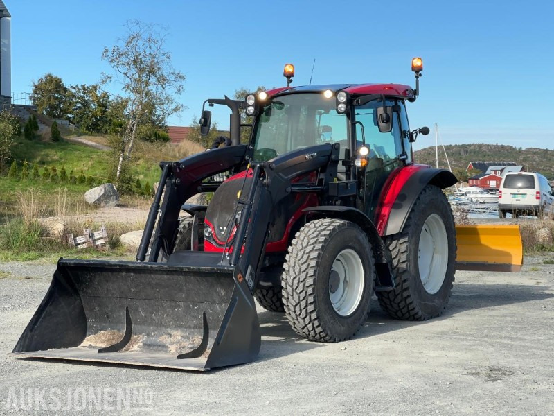 2023 Valtra A95 - Mye utstyr, lite brukt - Traktor: foto 1 2023 Valtra A95 - Mye utstyr, lite brukt - Traktor: foto 1