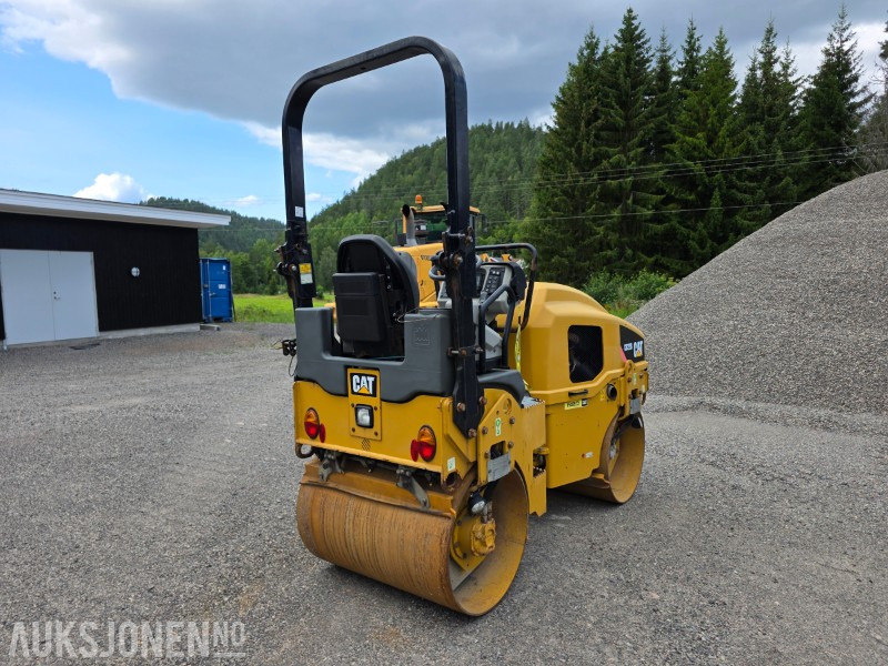 Cat CB22B Tandemvals - 2223 Arbeidstimer - 2490kg - Rul: foto 5 Cat CB22B Tandemvals - 2223 Arbeidstimer - 2490kg - Rul: foto 5