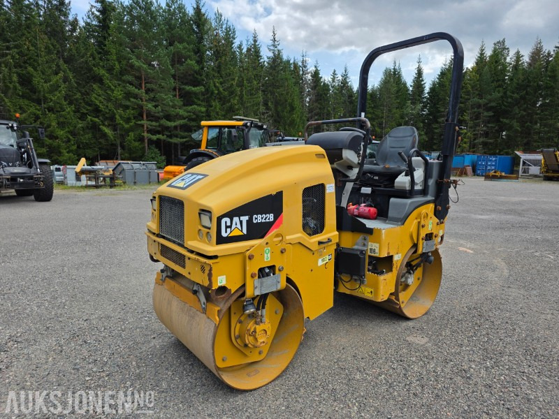 Cat CB22B Tandemvals - 2223 Arbeidstimer - 2490kg - Rul: foto 1 Cat CB22B Tandemvals - 2223 Arbeidstimer - 2490kg - Rul: foto 1