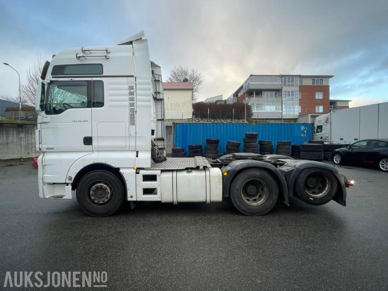 2016 MAN TGX 28.560 Trekkvogn 6X2 - 3 akslet - 560 hk. - 401154 km. - Gjysmë-kamion: foto 3 2016 MAN TGX 28.560 Trekkvogn 6X2 - 3 akslet - 560 hk. - 401154 km. - Gjysmë-kamion: foto 3