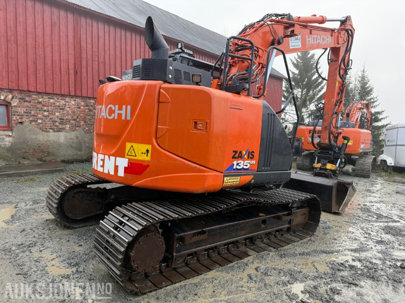 Hitachi ZX135 US-6 EC219, 2 skuffer, sentralsmøring - Ekskavator: foto 5 Hitachi ZX135 US-6 EC219, 2 skuffer, sentralsmøring - Ekskavator: foto 5