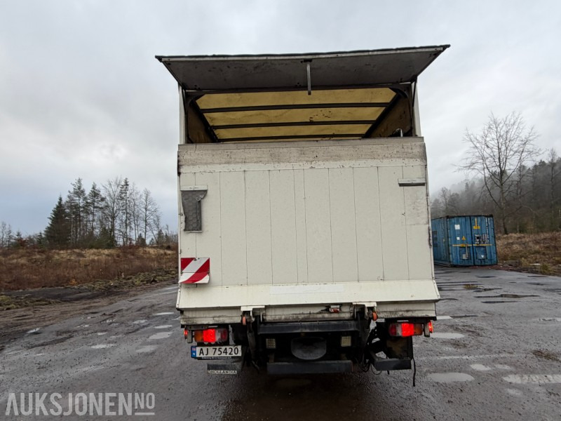 2011 MAN JF/MAN KST01 Lasterom med baklem og Mannskapsrom - Kamioni: foto 4 2011 MAN JF/MAN KST01 Lasterom med baklem og Mannskapsrom - Kamioni: foto 4