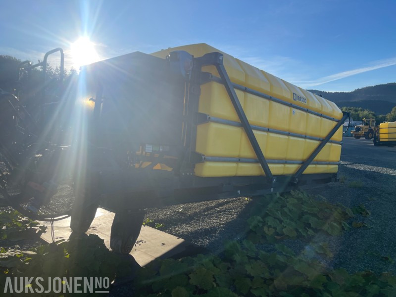 2020 Rasco LIQUID 14.0 VHP10 Saltlakespreder - Kamioni: foto 4 2020 Rasco LIQUID 14.0 VHP10 Saltlakespreder - Kamioni: foto 4