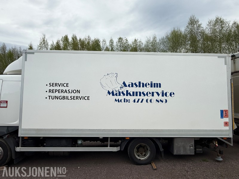 Serviceskap med Kran, baklem, verktøyskap, kompressor og lys - Kamioni: foto 4 Serviceskap med Kran, baklem, verktøyskap, kompressor og lys - Kamioni: foto 4