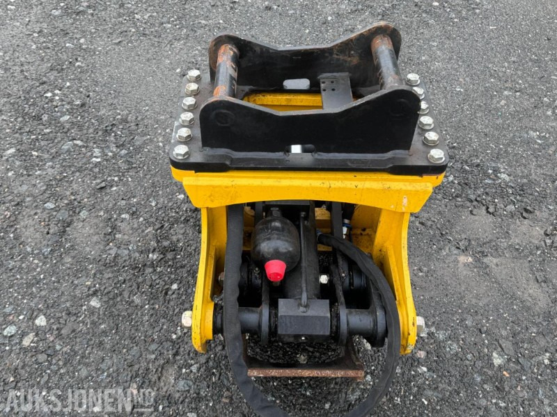 2024 Engcon TG25HD-S40 Tømmerklo / Tømmerklype - Nesten ikke brukt - S40 feste - Kokë për Makineri ndërtimi: foto 2 2024 Engcon TG25HD-S40 Tømmerklo / Tømmerklype - Nesten ikke brukt - S40 feste - Kokë për Makineri ndërtimi: foto 2