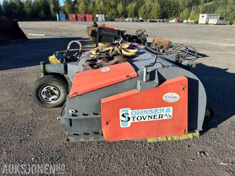 Feiekost med oppsamler -fint lite brukt - Kokë për Makineri ndërtimi: foto 1 Feiekost med oppsamler -fint lite brukt - Kokë për Makineri ndërtimi: foto 1