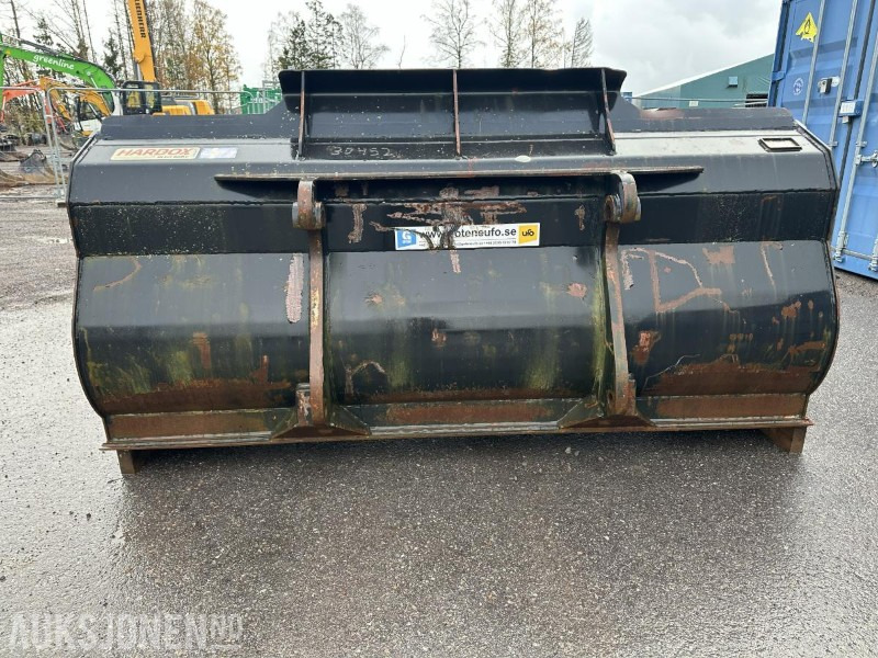 UFO Lasteskuff 2200L BM-feste - Kokë për Makineri ndërtimi: foto 5 UFO Lasteskuff 2200L BM-feste - Kokë për Makineri ndërtimi: foto 5