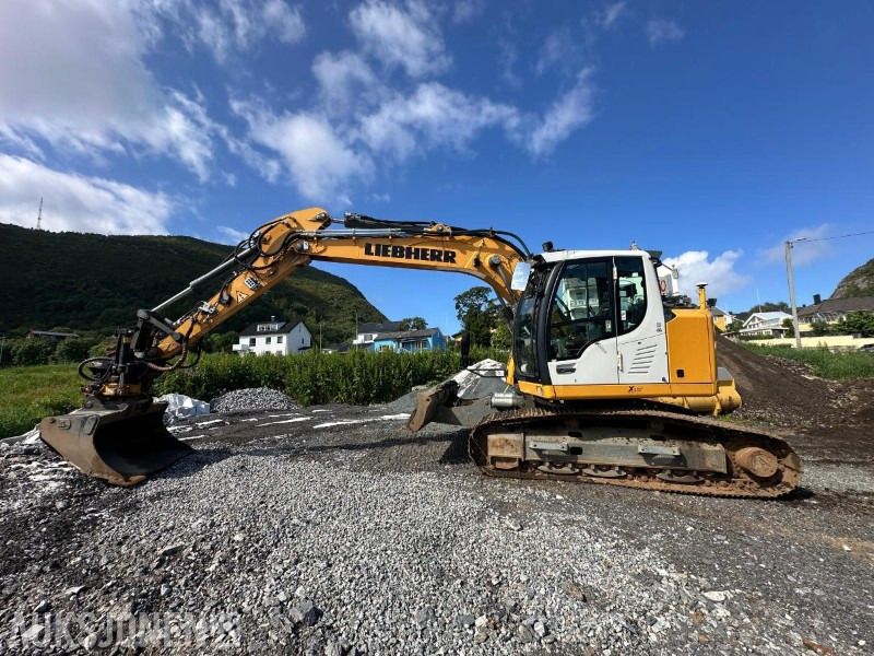 Liebherr R914 STD Compact Litronic Beltegraver - 2932 Timer - Sentralsmøring - Novatron 3D GPS - Kamera - 4 Skuffer - Ekskavator: foto 2 Liebherr R914 STD Compact Litronic Beltegraver - 2932 Timer - Sentralsmøring - Novatron 3D GPS - Kamera - 4 Skuffer - Ekskavator: foto 2