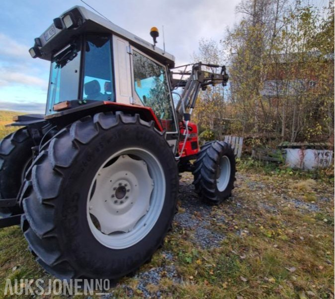 MVA fri 1991 Massey Ferguson 3070- OBS les tekst, mye påkostet ! - Traktor: foto 5 MVA fri 1991 Massey Ferguson 3070- OBS les tekst, mye påkostet ! - Traktor: foto 5