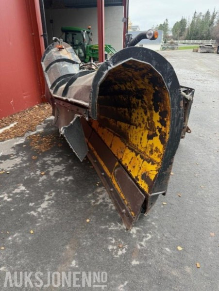 2003 Andre tellefsdal K70 310 10 - Makineri bujqësore: foto 2 2003 Andre tellefsdal K70 310 10 - Makineri bujqësore: foto 2