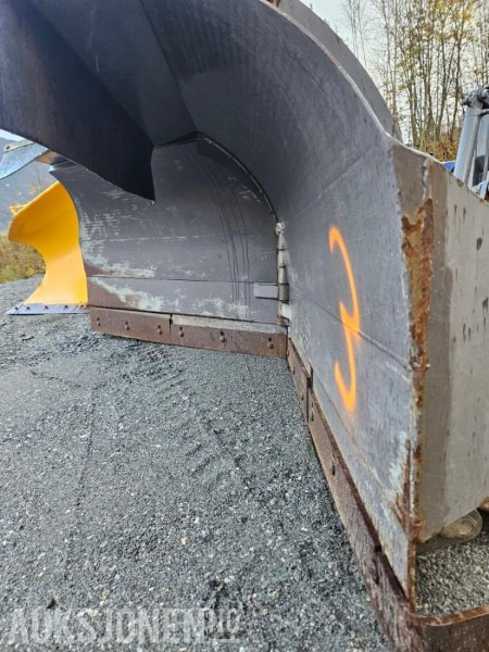 2008 Holms Vikeplog / Snøplog - Type KHV-3.2 - Hydraulisk løft - Bredde 3200 mm - Makineri bujqësore: foto 2 2008 Holms Vikeplog / Snøplog - Type KHV-3.2 - Hydraulisk løft - Bredde 3200 mm - Makineri bujqësore: foto 2