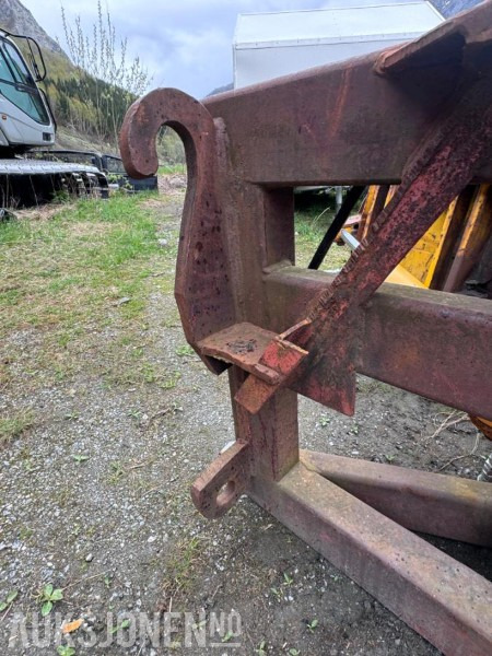 Hydraulisk Brøyteskjær til traktor og hjullaster - bredde 2720 mm - Volvo BM og Triangelfeste - Makineri bujqësore: foto 5 Hydraulisk Brøyteskjær til traktor og hjullaster - bredde 2720 mm - Volvo BM og Triangelfeste - Makineri bujqësore: foto 5