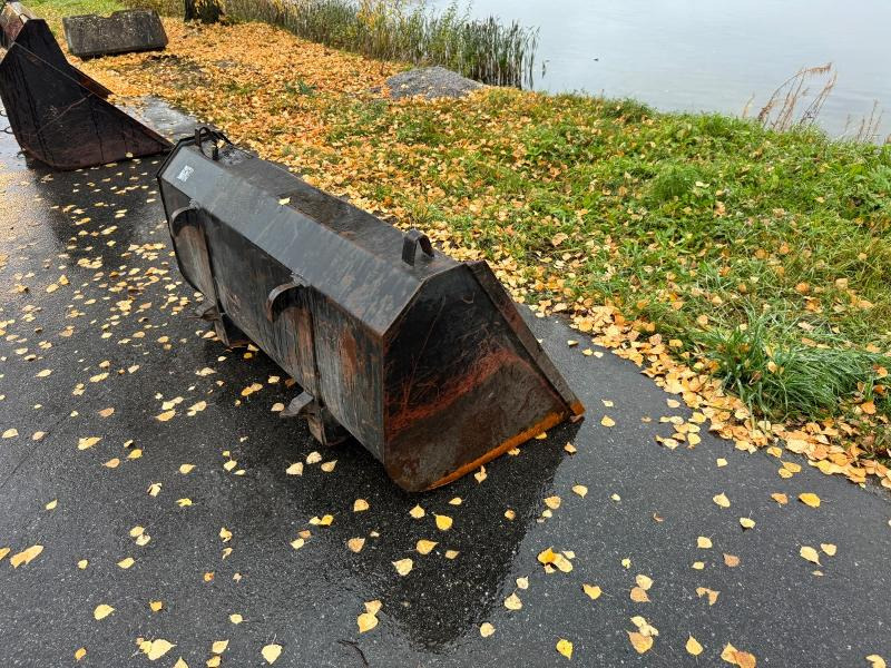 Lilleseth traktorskuffe Trima feste - Makineri bujqësore: foto 5 Lilleseth traktorskuffe Trima feste - Makineri bujqësore: foto 5