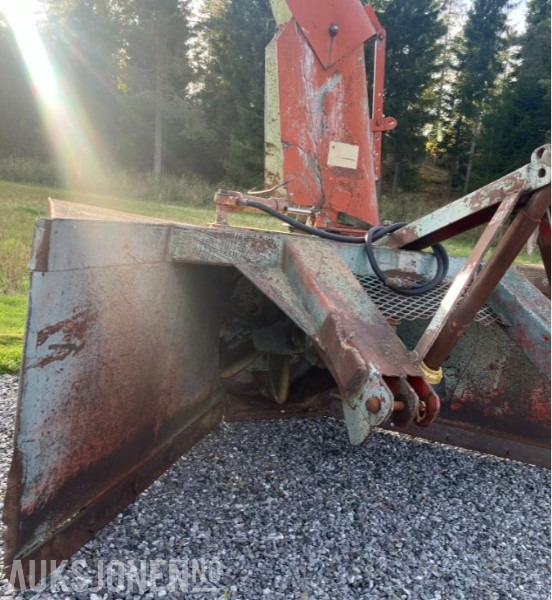 Snøfreser- Hydraulisk styring av tut - Med PTO - Makineri bujqësore: foto 5 Snøfreser- Hydraulisk styring av tut - Med PTO - Makineri bujqësore: foto 5