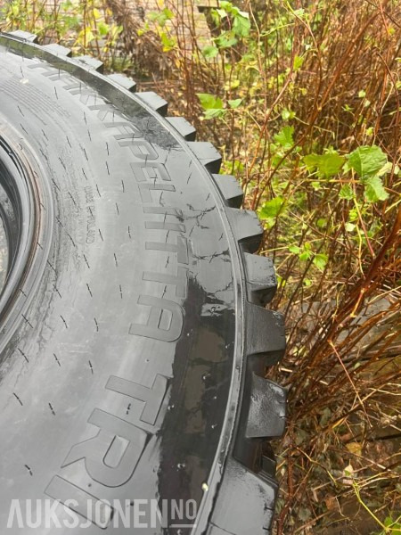 Vinter hjulsett Hakkapelitta tri 540/80R38 og 440/80R28 - Makineri bujqësore: foto 4 Vinter hjulsett Hakkapelitta tri 540/80R38 og 440/80R28 - Makineri bujqësore: foto 4