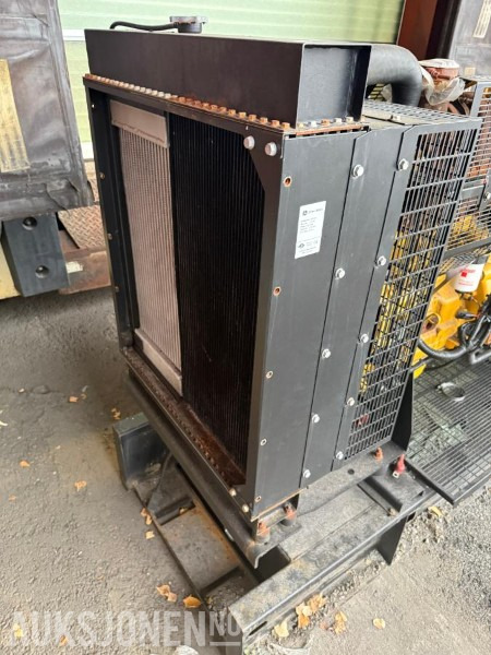 2017 JCB 80kva. Diesel Aggerigat/Generator - Makineri industriale: foto 3 2017 JCB 80kva. Diesel Aggerigat/Generator - Makineri industriale: foto 3