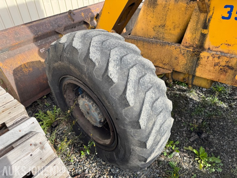 Michigan hjullaster, 2 skuffer og kjettinger - Fadrom me goma: foto 4 Michigan hjullaster, 2 skuffer og kjettinger - Fadrom me goma: foto 4