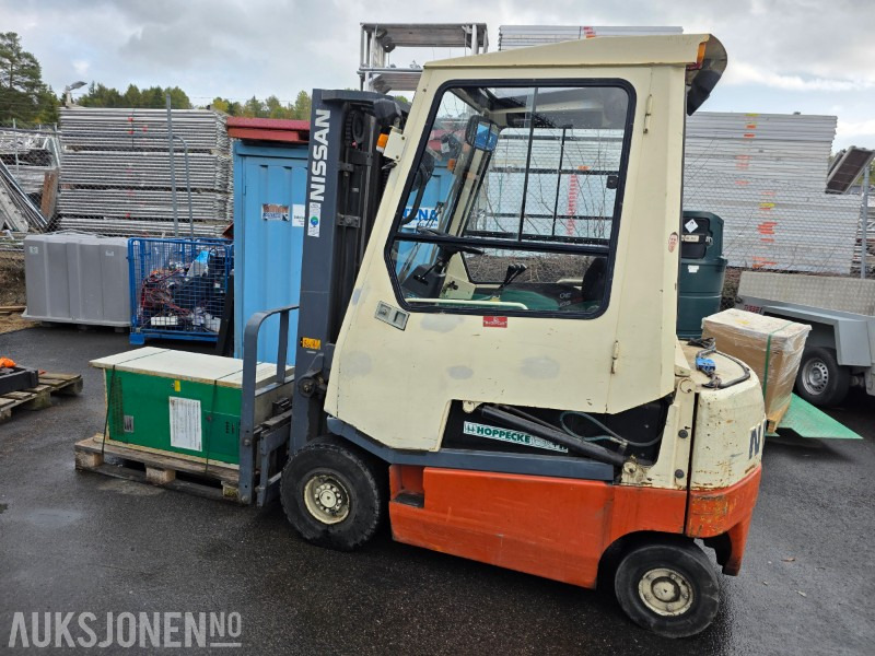 1998 Nissan Q02L25U truck 2,5 T - Pajisje për trajtimin e materialeve: foto 4 1998 Nissan Q02L25U truck 2,5 T - Pajisje për trajtimin e materialeve: foto 4