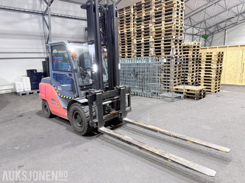 2017 Toyota 40-8FD50N - 5 tonnstruck - Kun 3080t! - Pajisje për trajtimin e materialeve: foto 3 2017 Toyota 40-8FD50N - 5 tonnstruck - Kun 3080t! - Pajisje për trajtimin e materialeve: foto 3