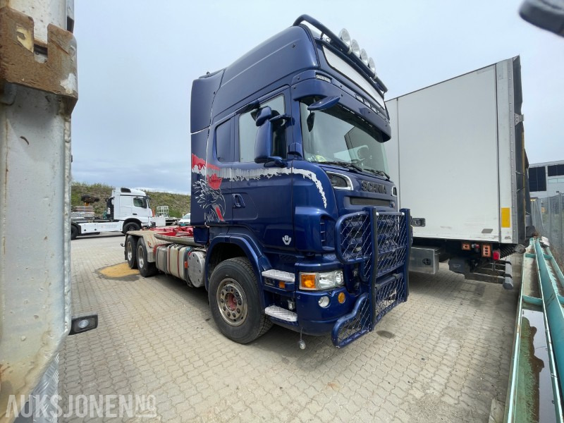 Scania R620 6x4 - Kamion vetëngarkues: foto 1 Scania R620 6x4 - Kamion vetëngarkues: foto 1