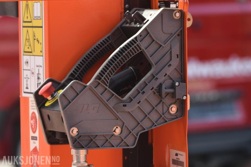 Strøken mastelift JLG 1230ES 2017 modell - Ekskavator teleskopik: foto 4 Strøken mastelift JLG 1230ES 2017 modell - Ekskavator teleskopik: foto 4