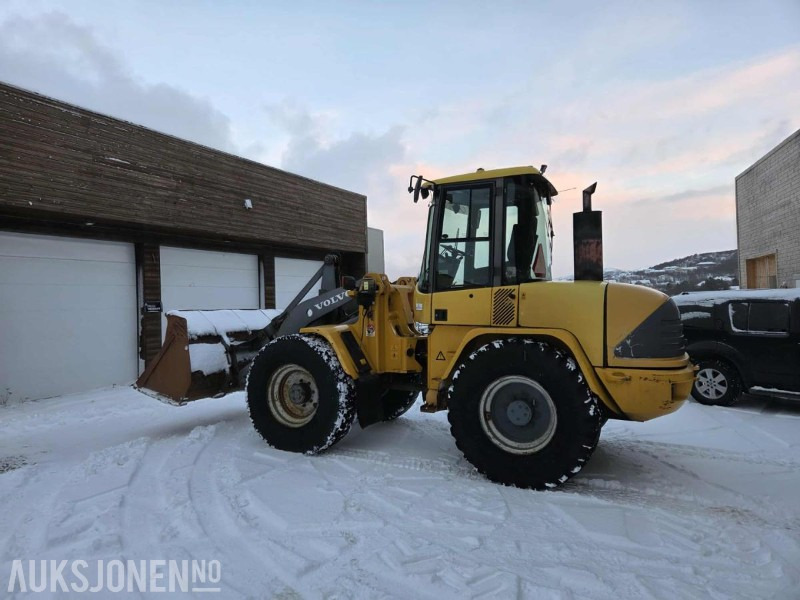Volvo L45B Hjullaster - Fadrom me goma: foto 2 Volvo L45B Hjullaster - Fadrom me goma: foto 2