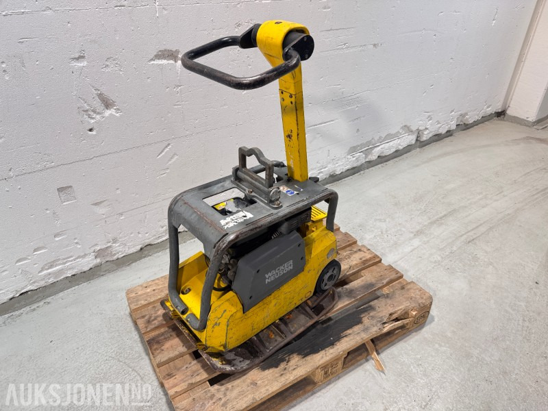 Wacker Neuson BPU2540A vibroplate / 145kg - Rul: foto 2 Wacker Neuson BPU2540A vibroplate / 145kg - Rul: foto 2