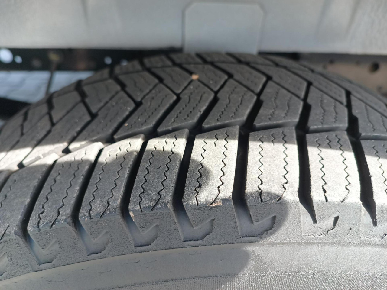 IVECO Daily 35S16V - Furgon: foto 3 IVECO Daily 35S16V - Furgon: foto 3