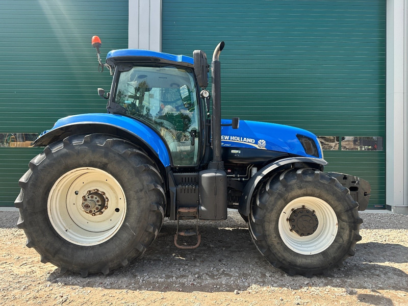 New Holland T7.250 Power Command - Traktor: foto 4 New Holland T7.250 Power Command - Traktor: foto 4