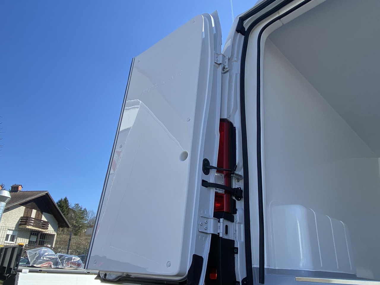 Furgon frigorifer i ri FIAT DUCATO L3H2 140PS | TIEFKÜHLFAHRZEUG -20C + KONVEKTA TK 4022 12V-230V: foto 9